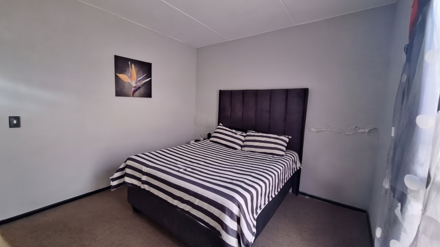 2 Bedroom Property for Sale in Sundowner Gauteng