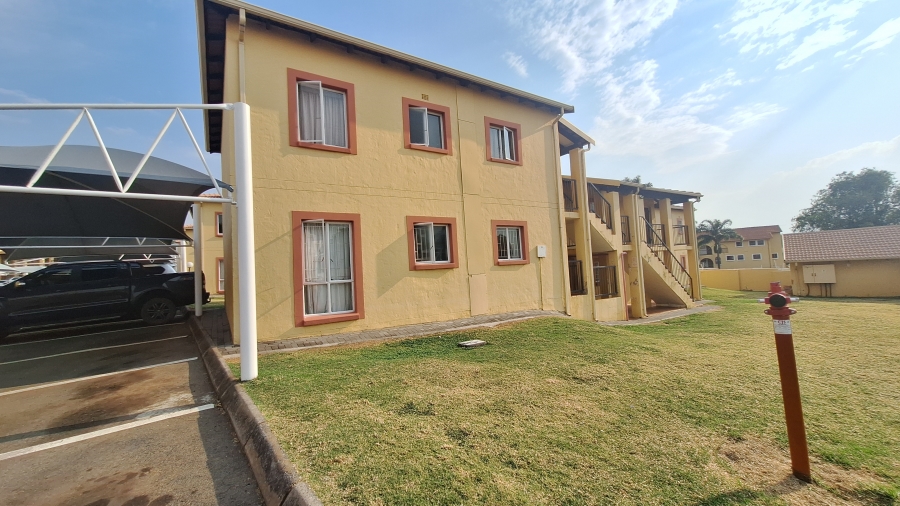 2 Bedroom Property for Sale in Sundowner Gauteng