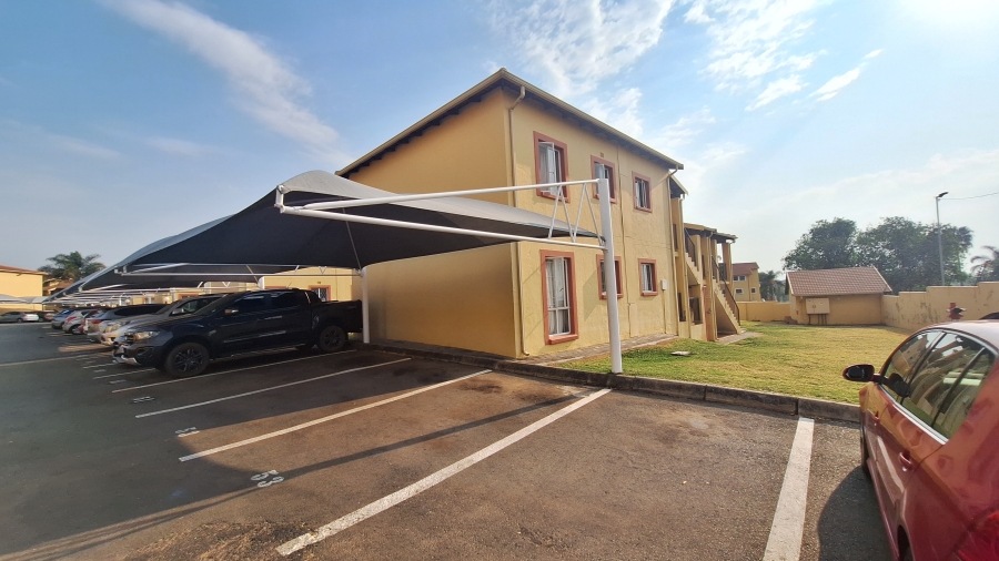 2 Bedroom Property for Sale in Sundowner Gauteng