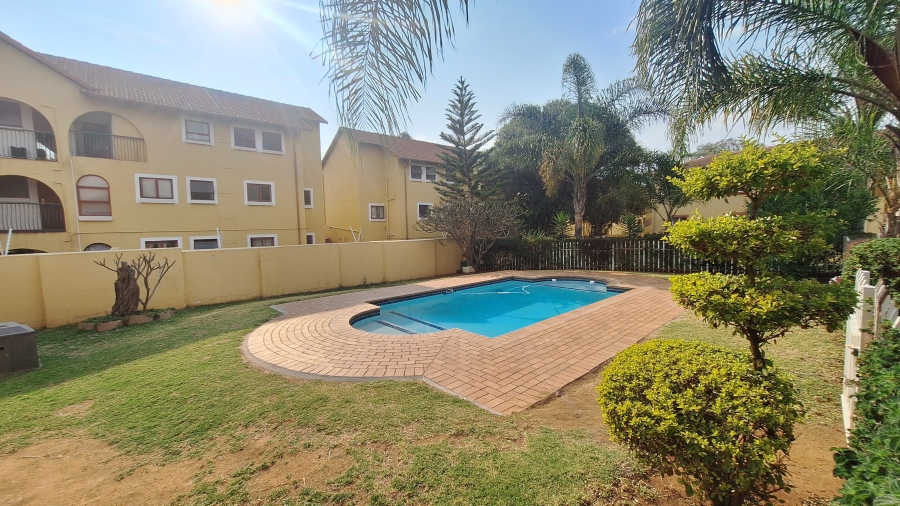 2 Bedroom Property for Sale in Sundowner Gauteng