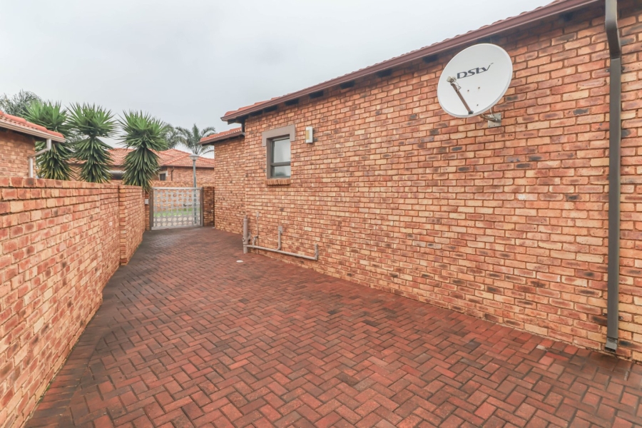 3 Bedroom Property for Sale in Jansenpark Gauteng