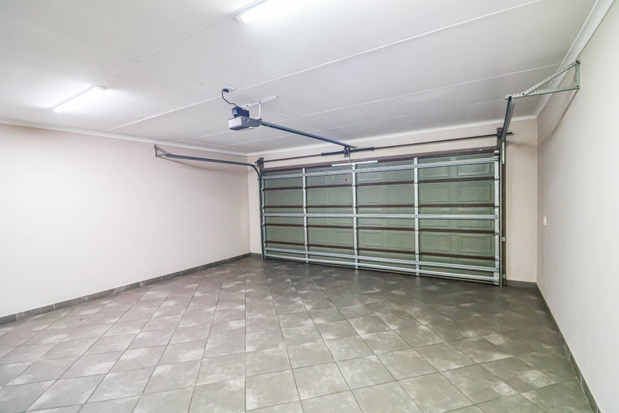 3 Bedroom Property for Sale in Jansenpark Gauteng