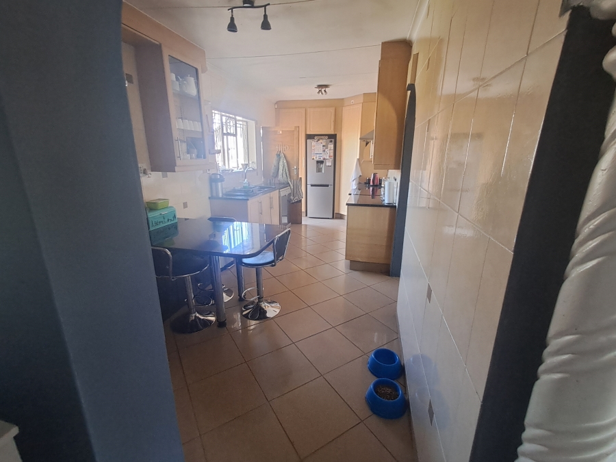 4 Bedroom Property for Sale in Brackendowns Gauteng