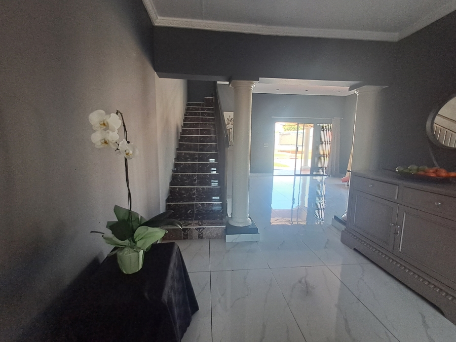 4 Bedroom Property for Sale in Brackendowns Gauteng