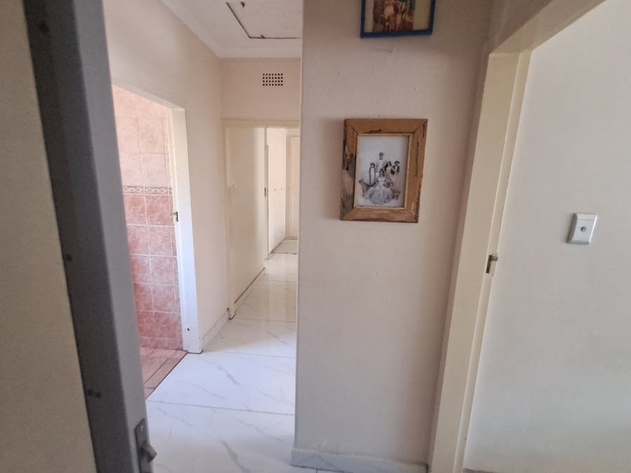 4 Bedroom Property for Sale in Brackendowns Gauteng