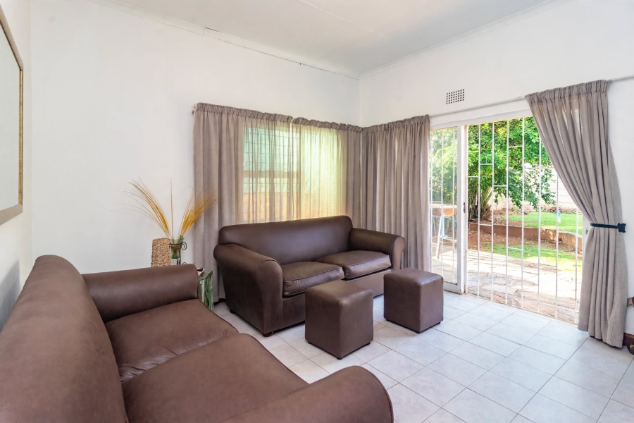 4 Bedroom Property for Sale in Wilro Park Gauteng