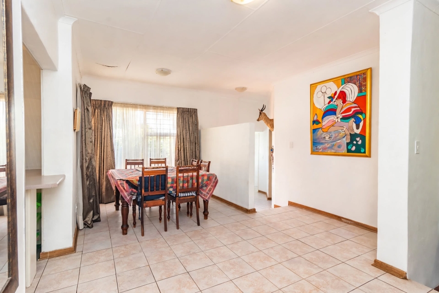 4 Bedroom Property for Sale in Wilro Park Gauteng