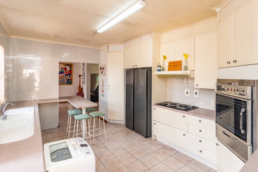 4 Bedroom Property for Sale in Wilro Park Gauteng