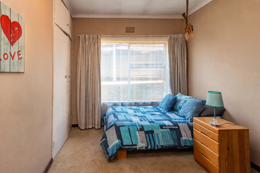 4 Bedroom Property for Sale in Wilro Park Gauteng