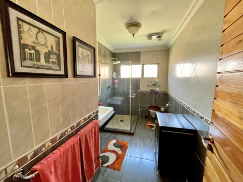 3 Bedroom Property for Sale in Mackenzie Park Gauteng