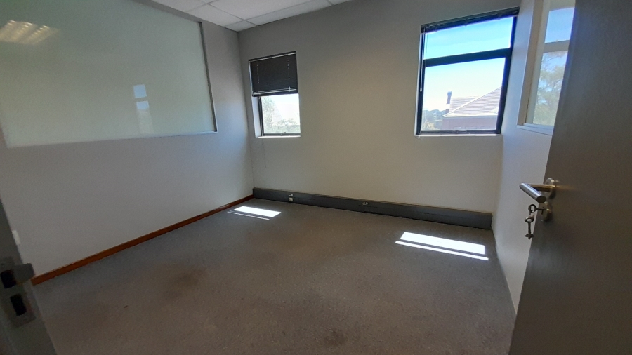 To Let Commercial Property for Rent in Faerie Glen Gauteng