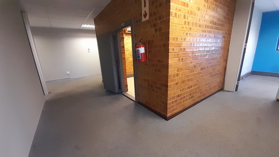To Let Commercial Property for Rent in Faerie Glen Gauteng