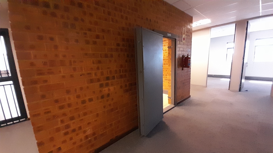 To Let Commercial Property for Rent in Faerie Glen Gauteng
