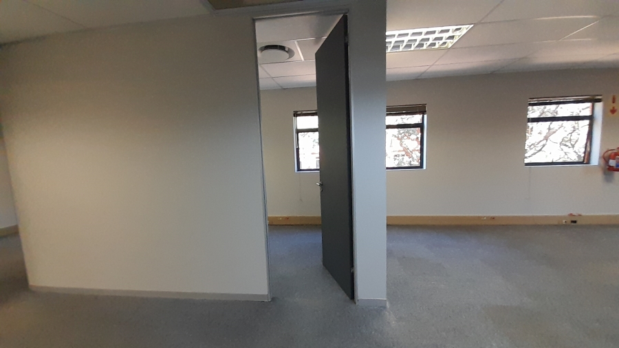 To Let Commercial Property for Rent in Faerie Glen Gauteng