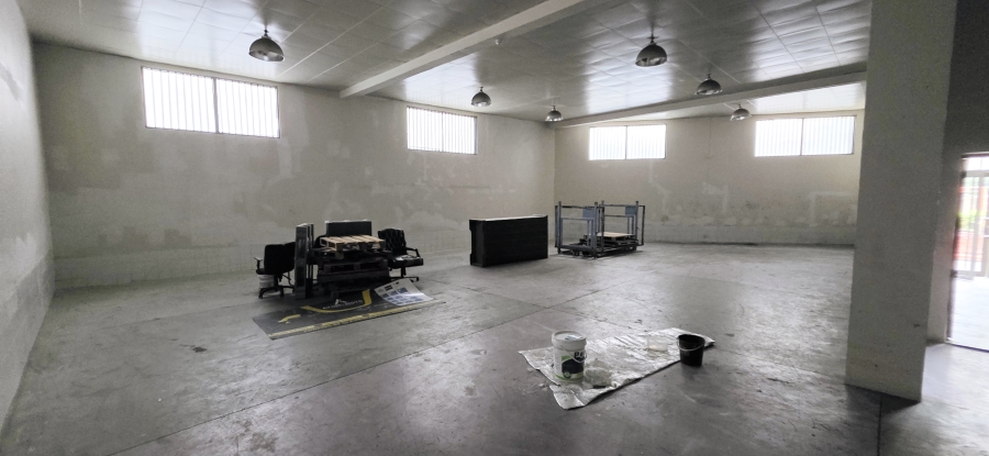 To Let Commercial Property for Rent in Halfway House Gauteng