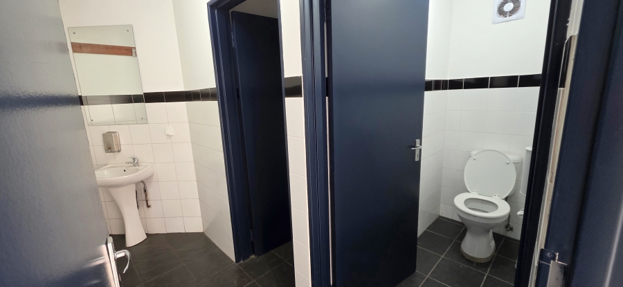 To Let Commercial Property for Rent in Halfway House Gauteng