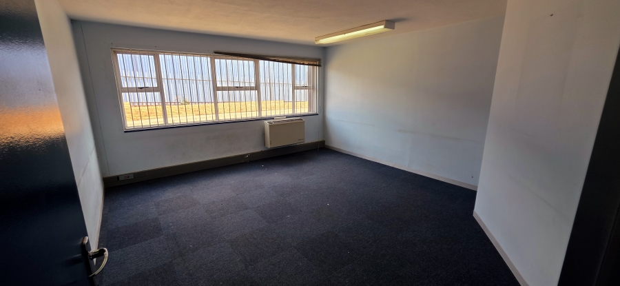 To Let Commercial Property for Rent in Grand Central Gauteng