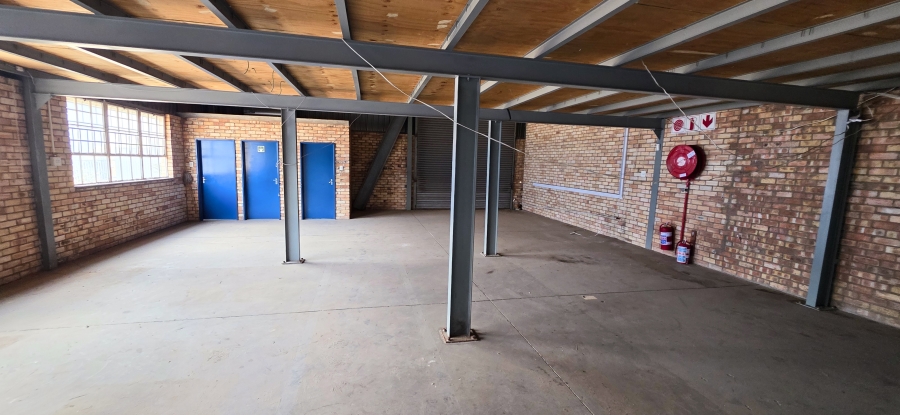 To Let Commercial Property for Rent in Grand Central Gauteng