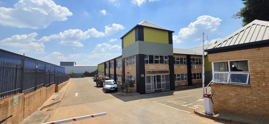To Let Commercial Property for Rent in Grand Central Gauteng