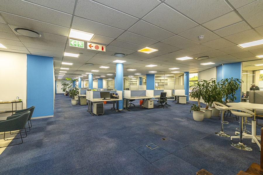 To Let Commercial Property for Rent in Randjespark Gauteng