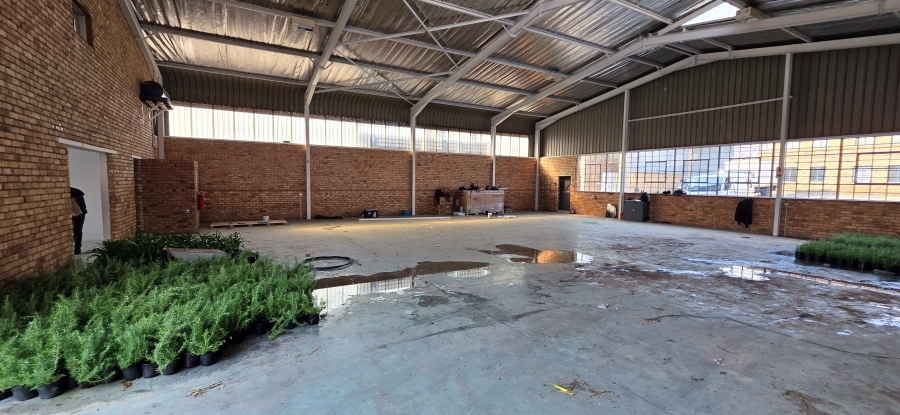 To Let Commercial Property for Rent in Halfway House Gauteng