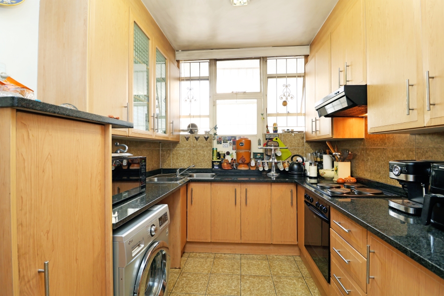 1 Bedroom Property for Sale in Houghton Estate Gauteng