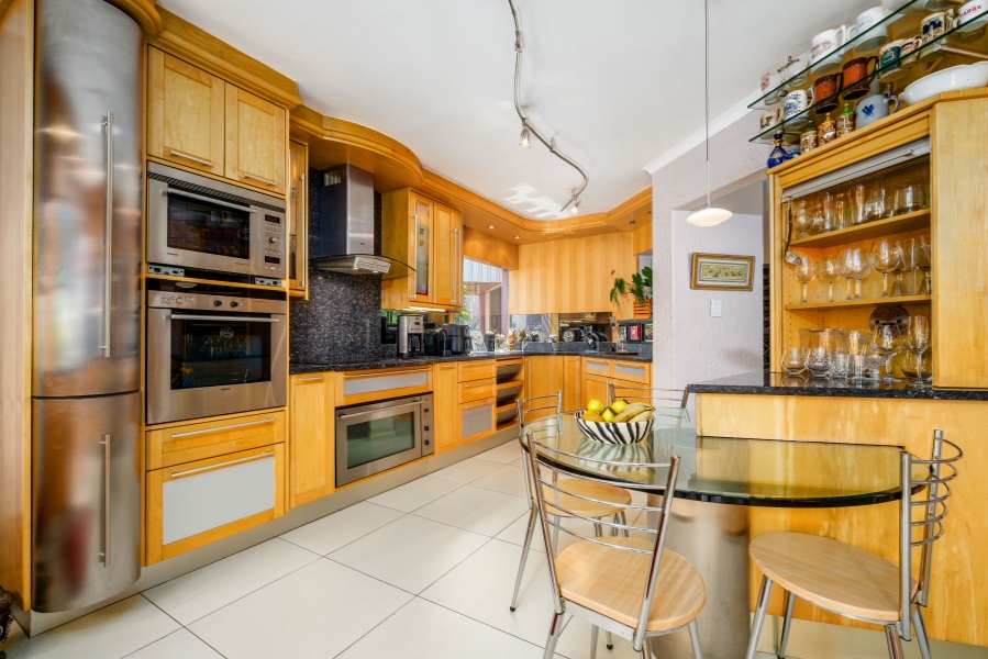 4 Bedroom Property for Sale in Northcliff Gauteng