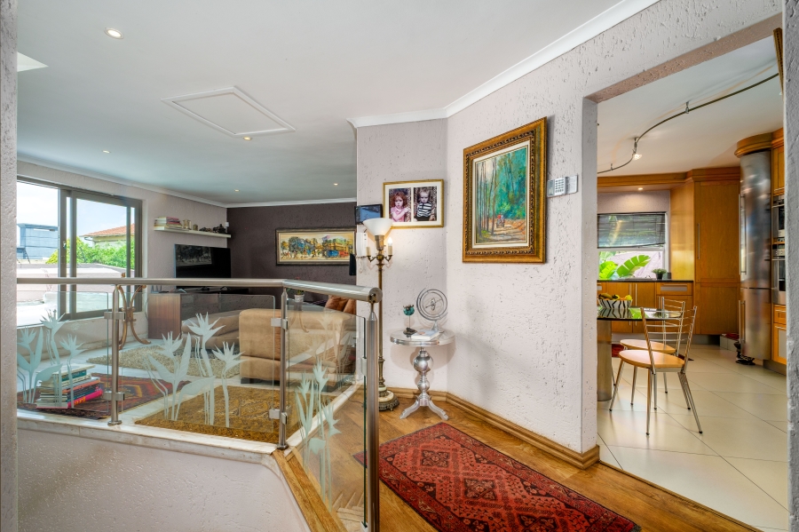 4 Bedroom Property for Sale in Northcliff Gauteng