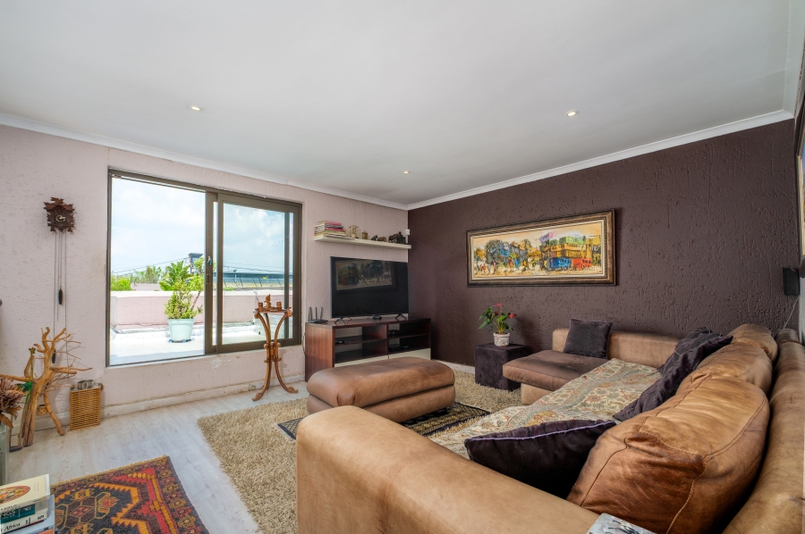 4 Bedroom Property for Sale in Northcliff Gauteng