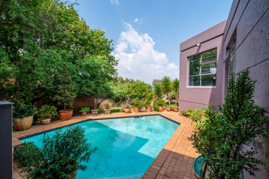 4 Bedroom Property for Sale in Northcliff Gauteng
