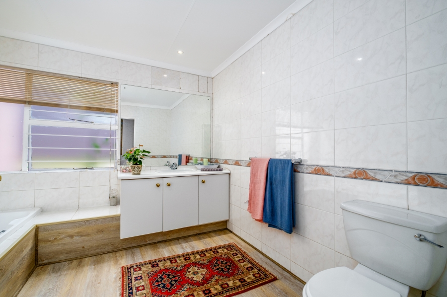 4 Bedroom Property for Sale in Northcliff Gauteng