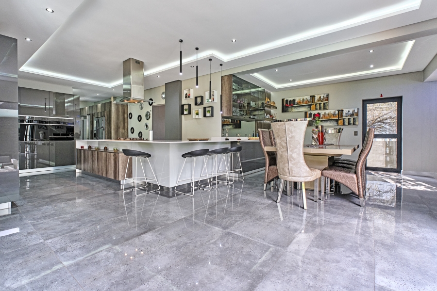 4 Bedroom Property for Sale in Waterfall Country Estate Gauteng