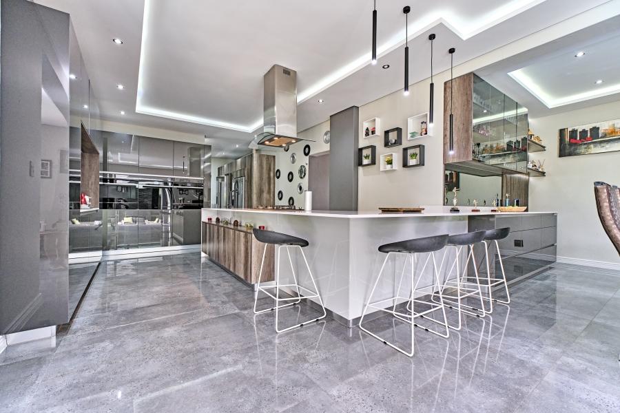 4 Bedroom Property for Sale in Waterfall Country Estate Gauteng