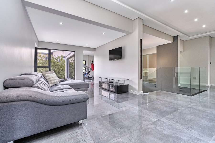 4 Bedroom Property for Sale in Waterfall Country Estate Gauteng