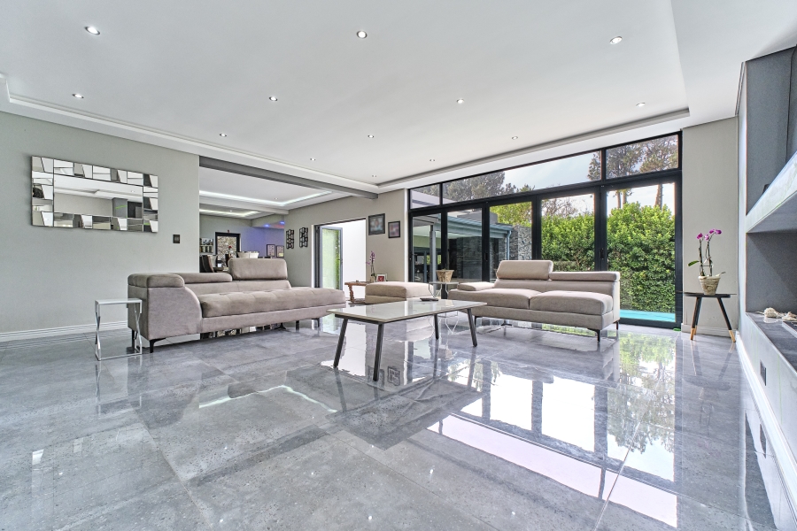 4 Bedroom Property for Sale in Waterfall Country Estate Gauteng