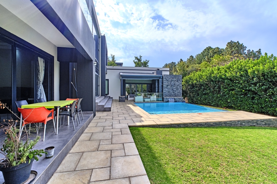 4 Bedroom Property for Sale in Waterfall Country Estate Gauteng