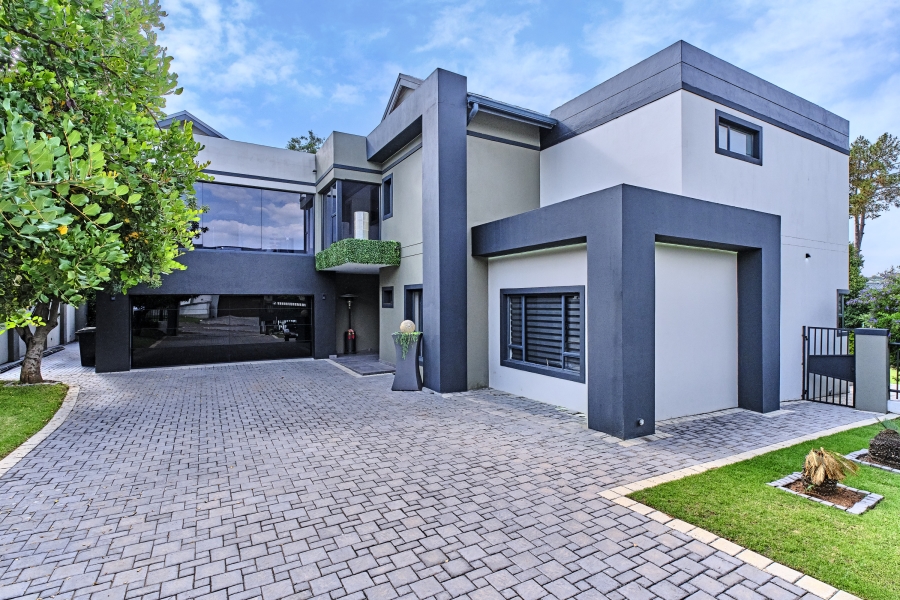 4 Bedroom Property for Sale in Waterfall Country Estate Gauteng
