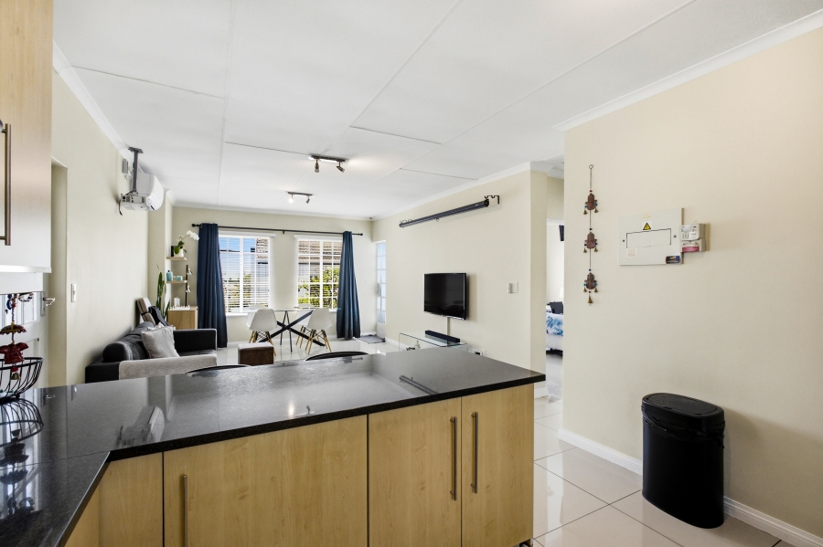 2 Bedroom Property for Sale in Magaliessig Gauteng