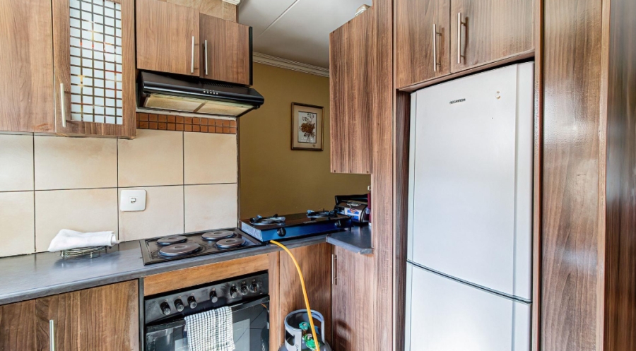 3 Bedroom Property for Sale in Mulbarton Gauteng
