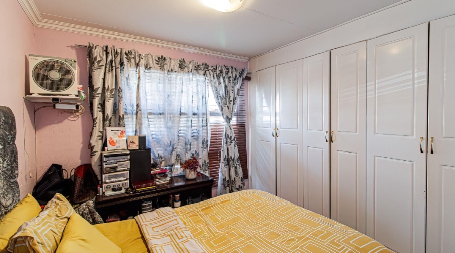 3 Bedroom Property for Sale in Mulbarton Gauteng