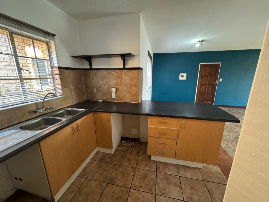 2 Bedroom Property for Sale in Eco Park Gauteng