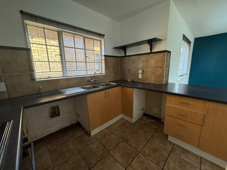 2 Bedroom Property for Sale in Eco Park Gauteng