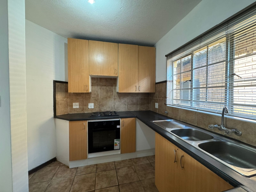 2 Bedroom Property for Sale in Eco Park Gauteng