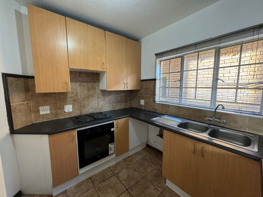 2 Bedroom Property for Sale in Eco Park Gauteng