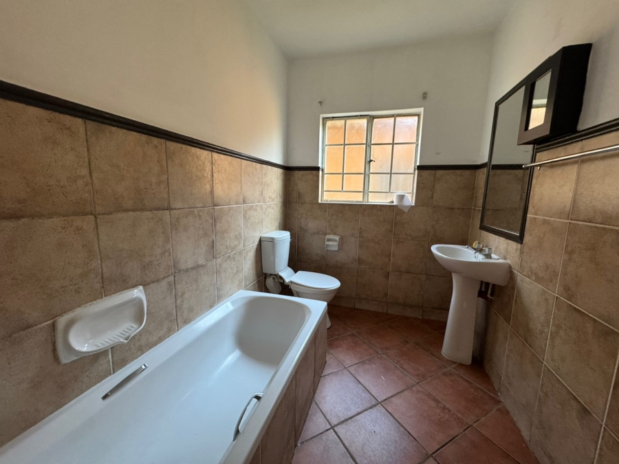 2 Bedroom Property for Sale in Eco Park Gauteng
