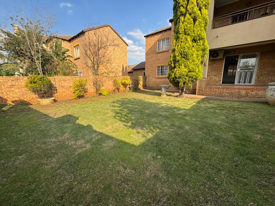 2 Bedroom Property for Sale in Eco Park Gauteng