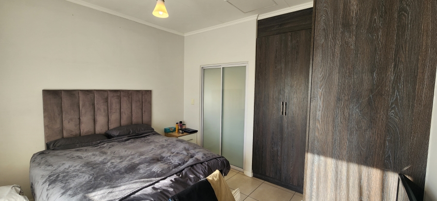 1 Bedroom Property for Sale in Greenstone Hill Gauteng