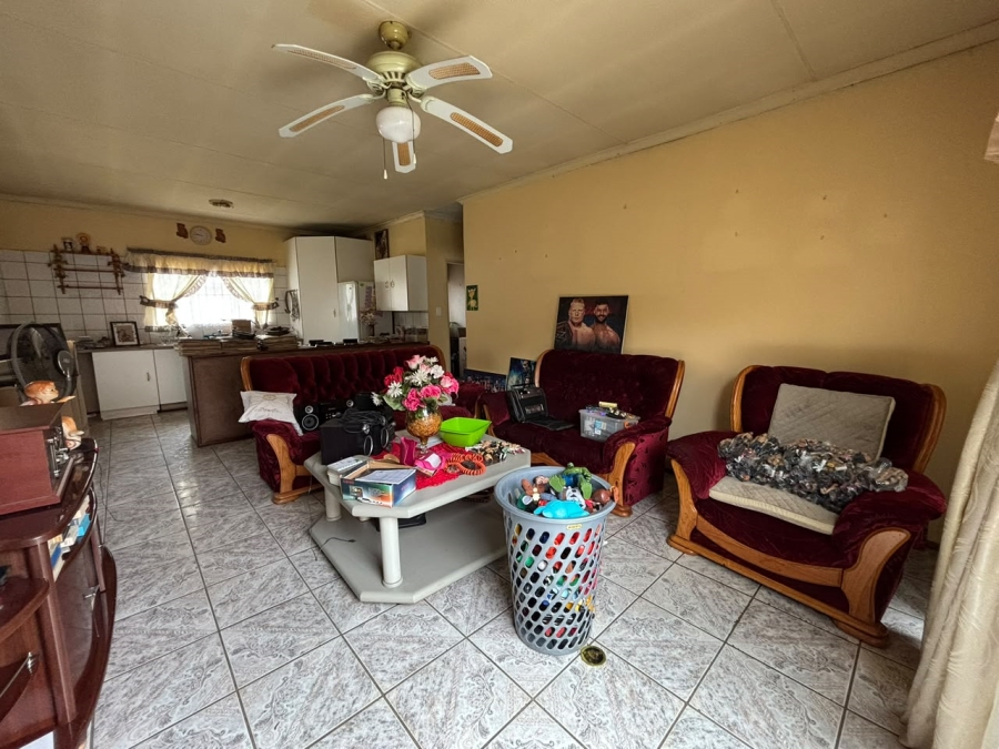 3 Bedroom Property for Sale in Brackendowns Gauteng