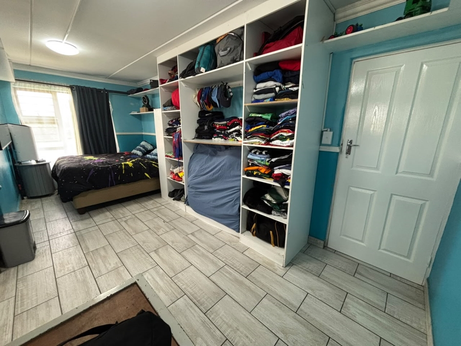 3 Bedroom Property for Sale in Brackendowns Gauteng