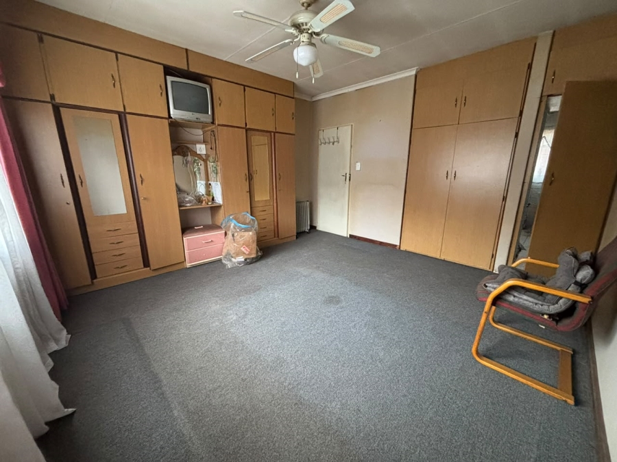 3 Bedroom Property for Sale in Brackendowns Gauteng